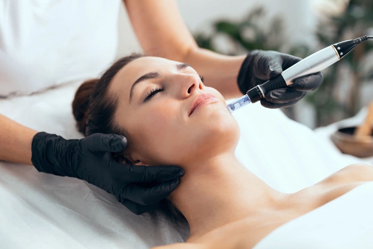 Медицински микронидлинг (Amiea Med и Mesoestetic)